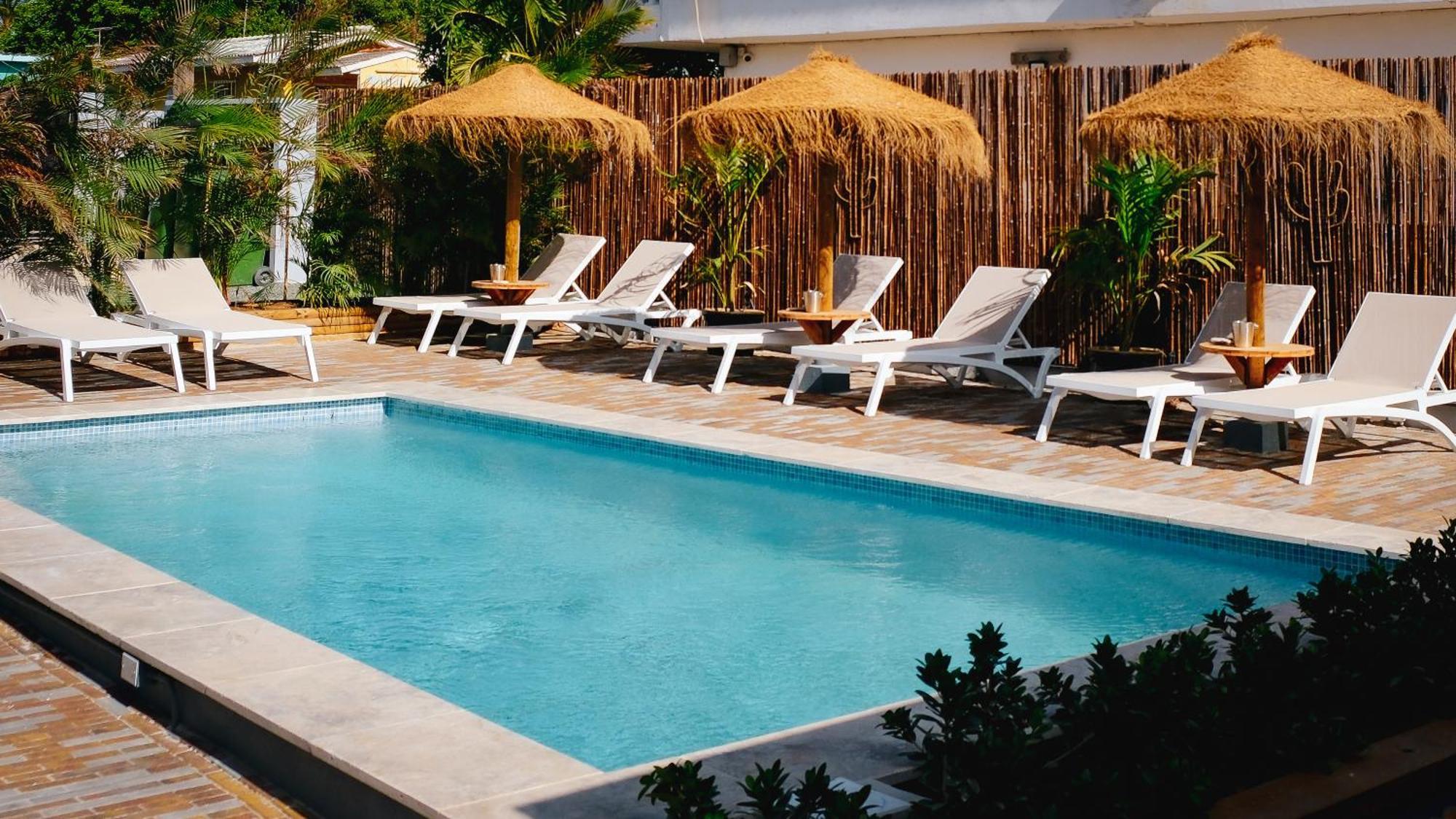 Tiki Blou - Mini Resort Centraal Gelegen Tussen Mambo Beach & Jan Thiel Willemstad Buitenkant foto